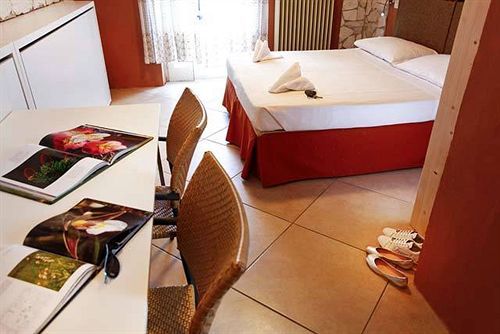 Albergo Garni Orchidea Riva del Garda Eksteriør billede
